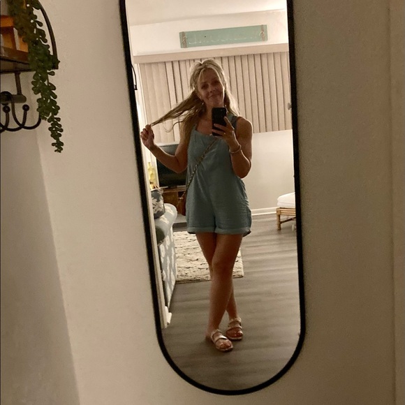 Meet your Posher, Kristen - Picture 3 of 4